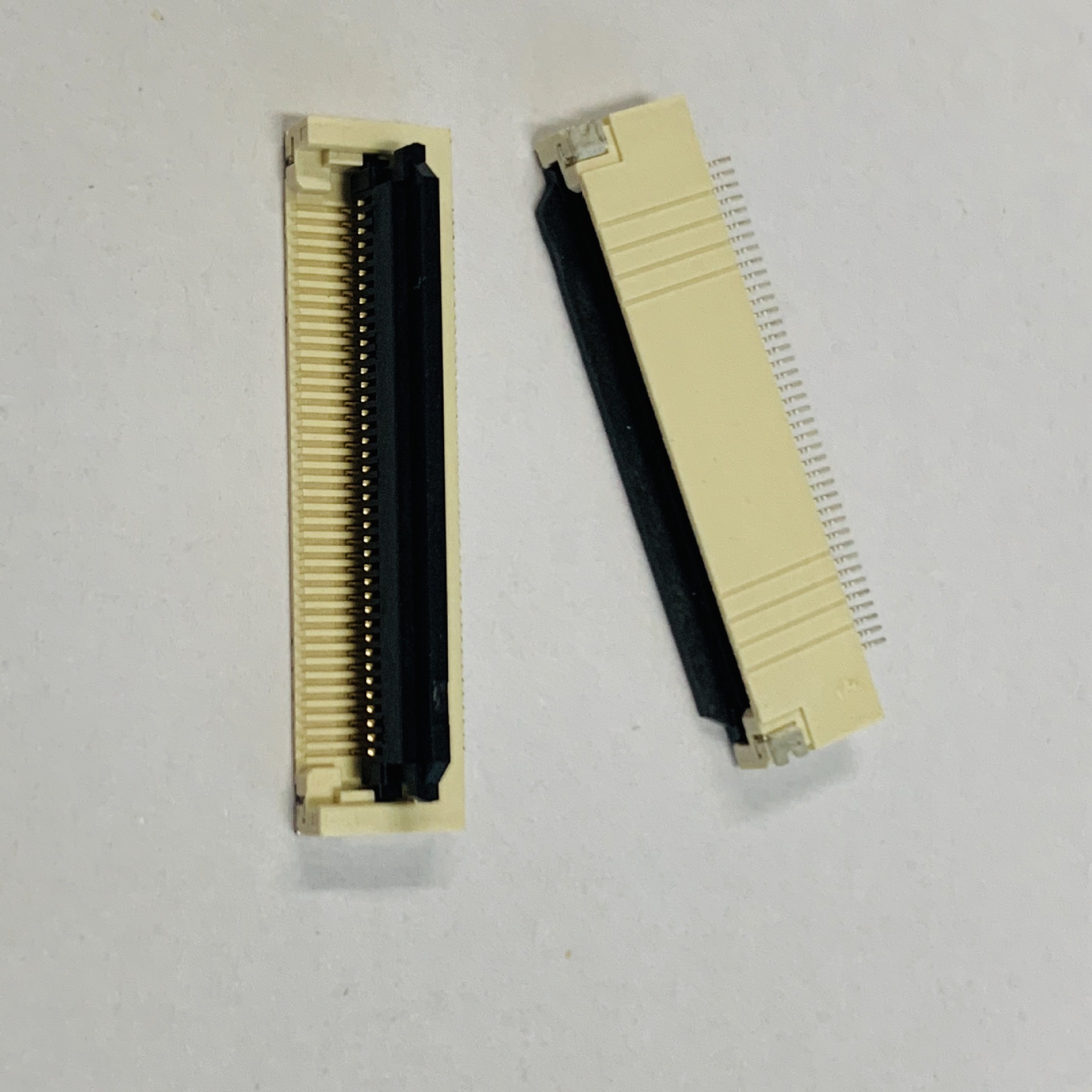 替代件FH52-30S-0.5SH 连接器FH52-32S-0.5SH FH52-40S-0.5SH